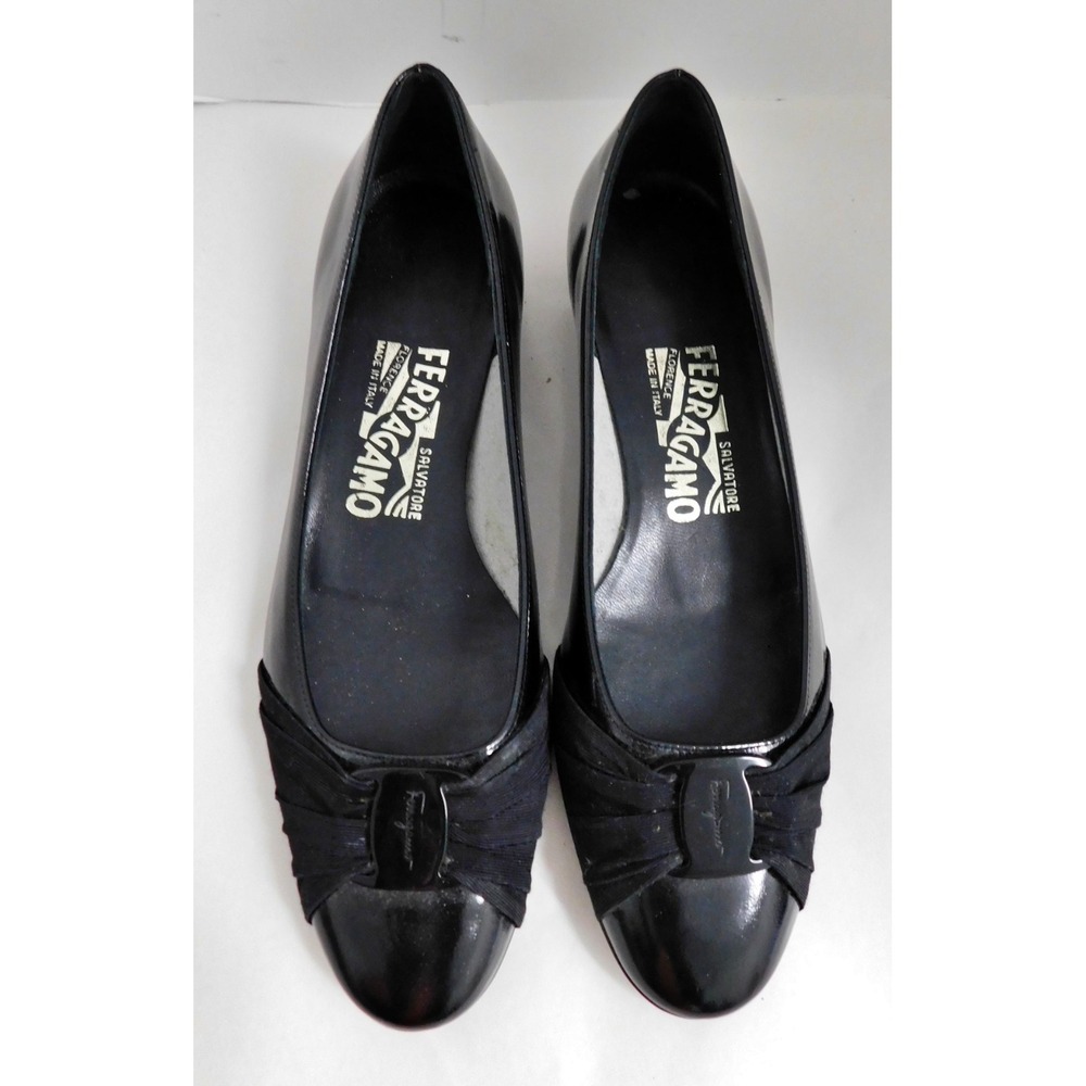 Salvatore Ferragamo Women's Black Leather Slip-On Flats Ribbon Buckle 5 B NEW - Picture 3 of 5